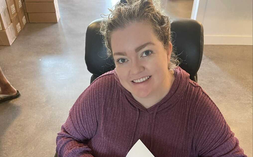 colleen hoover net worth