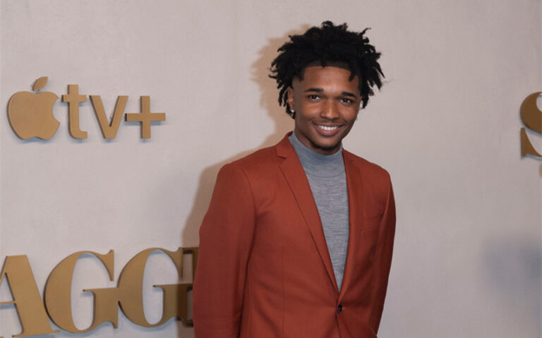 isaiah hill net worth