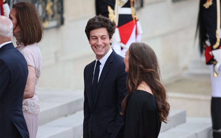 joshua kushner net worth