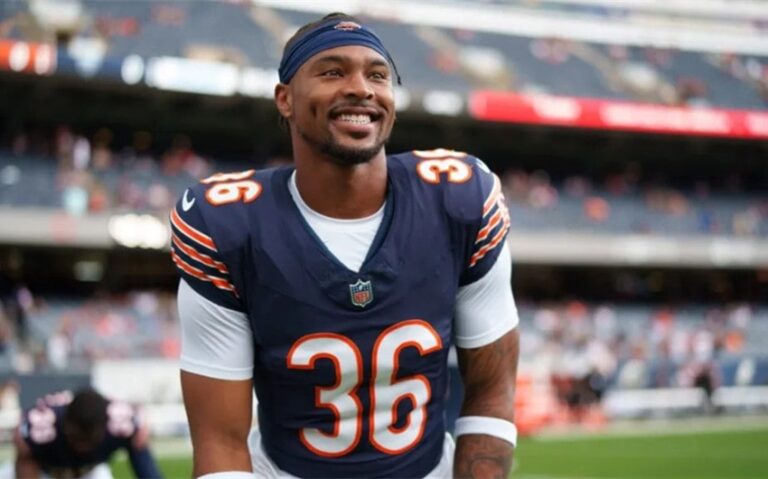 what is jonathan owens net worth