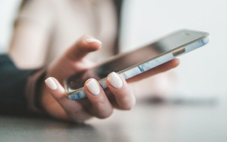 benefits of using a uk esim