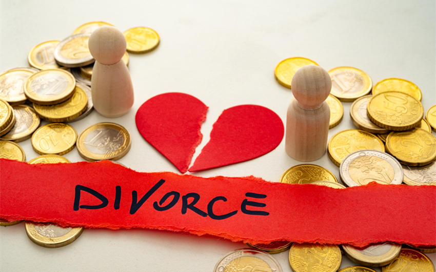 Divorce Mistakes That Cost People Money